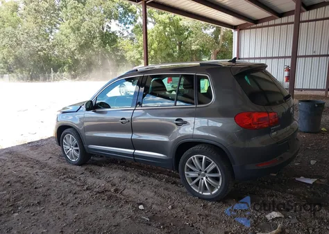 2016 Volkswagen Tiguan Se z USA, uszkodzony, nr VIN WVGAV7AX9GW526060